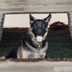 Vintage German Shepard Tapestry Blanket Throw 50x60 inches Dog Accent
